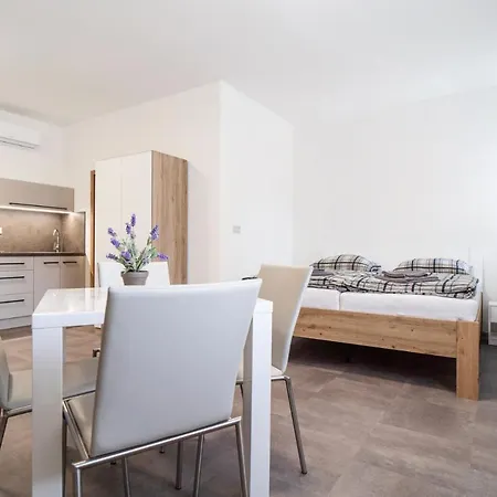 U Jirika Πανσιόν